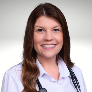 Amanda Fajardo - Adult-Gerontology Primary Care Nurse Practitioner