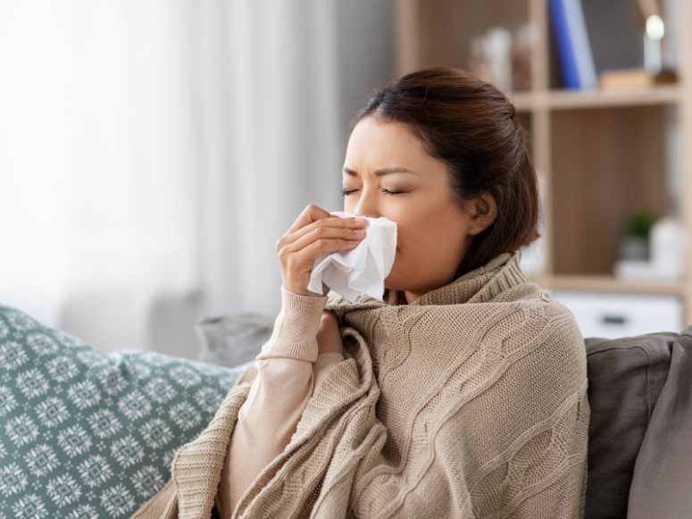 treating-runny-nose Treating Nose Cold